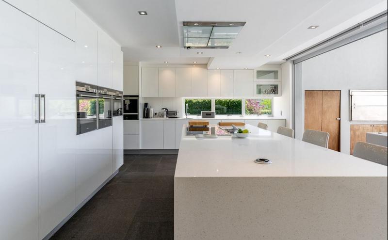 5 Bedroom Property for Sale in Hout Bay Western Cape